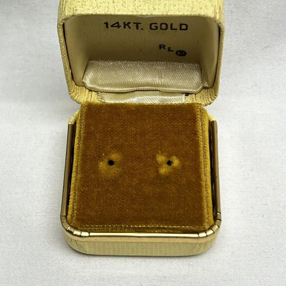 Vintage Jewelry Box For Earrings Branded 14KT. Gold RL Nostalgic Unique Gift Box